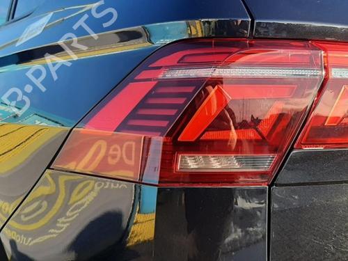 Venstre baglygte VW TIGUAN (AD1, AX1) 1.5 TSI (150 hp) 31306970