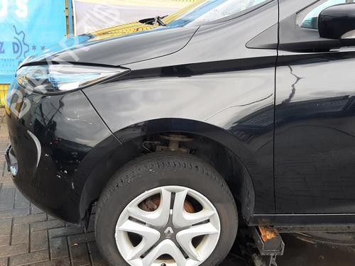 left-front-fenders-renault-zoe-bfm_-2012-38542881 main image