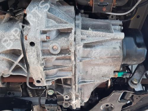 gearbox-nissan-nv200-van-2010-40503514 main image