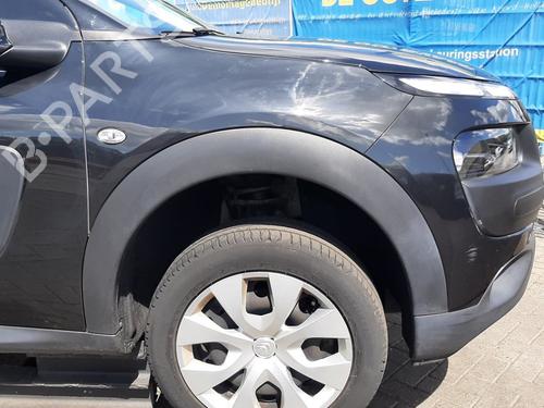 Used Right front fenders Right front fenders 38172902 38172902