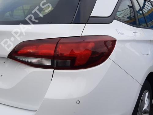 Rückleuchte Rechts für OPEL ASTRA K Sports Tourer (B16) 1.2 Turbo (35) (110 hp) 31306868