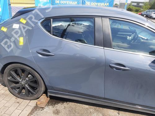 right-rear-door-mazda-3-hatchback-bp-2018-25448750 main image