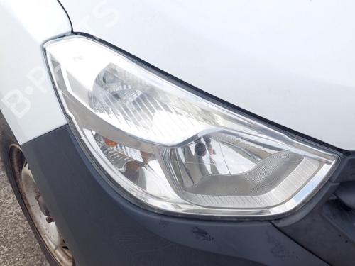 Used Right headlight Right headlight DACIA DOKKER MPV (KE_) 1.5 dCi / Blue dCi 75 (KEAJ, KEAH, KEJW) (75 hp) 39888489 39888489