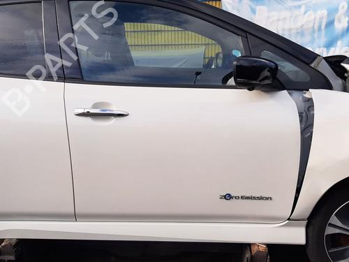 Used Right front door Right front door NISSAN LEAF (ZE1) Electric (218 hp) 39888515 39888515