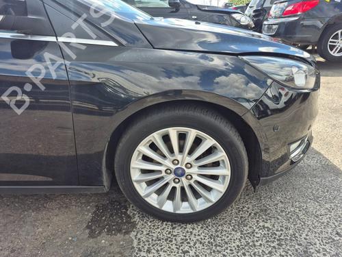Used Right front fenders Right front fenders FORD FOCUS III Turnier 1.0 EcoBoost (125 hp) 36490947 36490947