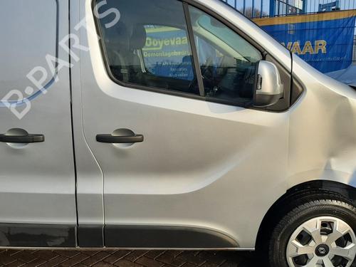 Used Right front door RENAULT TRAFIC III Van (FG_) 2.0 dCi 130 (FGMY) (131 hp) 31801158