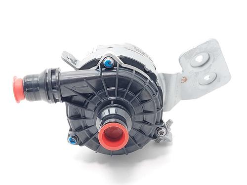 Used Auxiliary water pump Auxiliary water pump MERCEDES-BENZ GLA (H247) GLA 250 e (247.785) (218 hp) 39888441 39888441