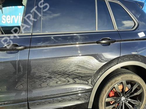 Dør venstre bagtil VW TIGUAN (AD1, AX1) 1.5 TSI (150 hp) 31306968