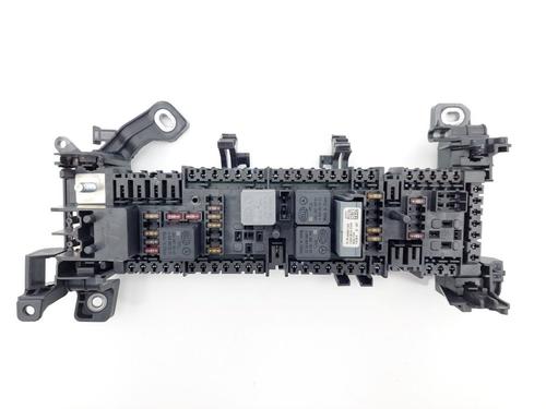 Used Fuse box MERCEDES-BENZ CLA Coupe (C117) CLA 180 (117.342) (122 hp) 21133632