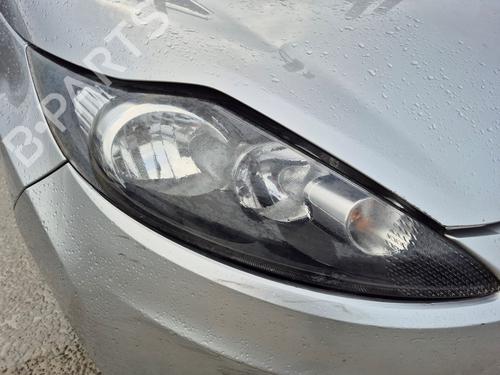 Used Right headlight FORD FIESTA VI (CB1, CCN) 1.25 (60 hp) 31075851