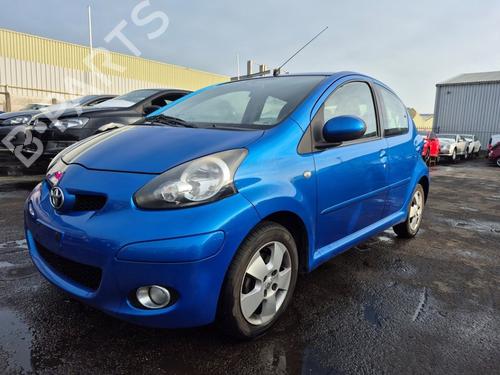 Left headlight TOYOTA AYGO (_B1_) 1.0 (KGB10_, KGB10R) | BP32274986C28