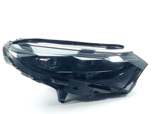 right-headlight-mercedes-benz-eqs-suv-x296-2022-24409139 main image