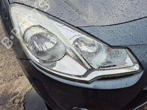 Used Right headlight CITROËN C3 II (SC_) 1.4 (73 hp) 31075863