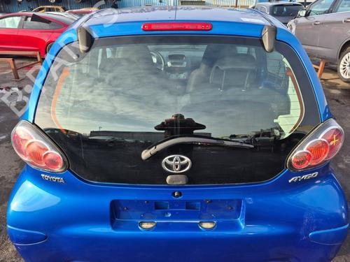 Bakluke CC/Kombi-Kupé TOYOTA AYGO (_B1_) 1.0 (KGB10_, KGB10R) (68 hp) 32275008