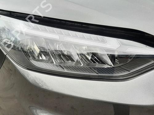 Used Right headlight Right headlight FORD TRANSIT CUSTOM V710 Van (NRN) 2.0 EcoBlue AWD (170 hp) 33829692 33829692