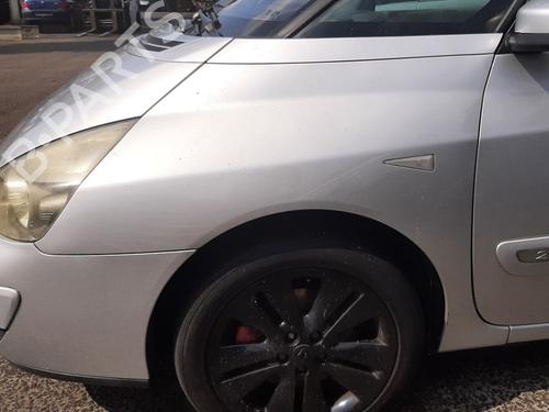 Used Left front fenders Left front fenders 37761144 37761144