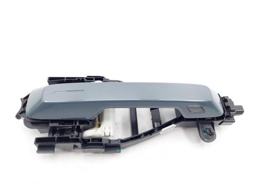 front-right-exterior-door-handle-polestar-polestar-2-534-2019-25775269 main image