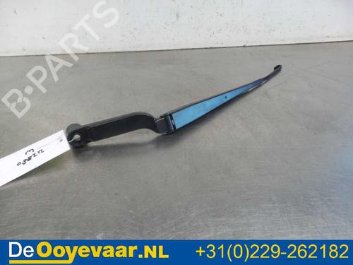 Vindspejlsviskerarm NISSAN QASHQAI II SUV (J11, J11_) 1.2 DIG-T (115 hp) 27887187