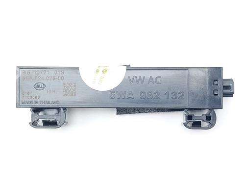 Autre SEAT LEON Sportstourer (KL8, KLD) 1.5 TSI (131 hp) 30875655