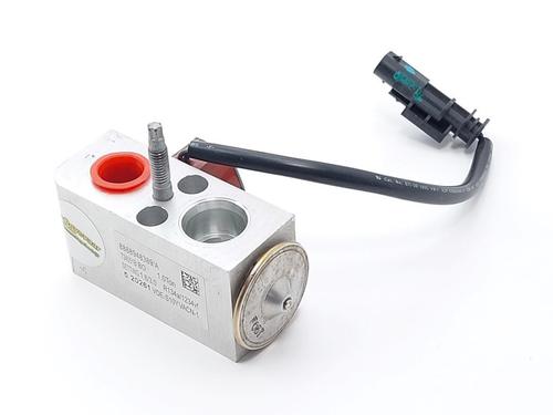 AC radiator LYNK & CO 01 PHEV | BP30749726M32