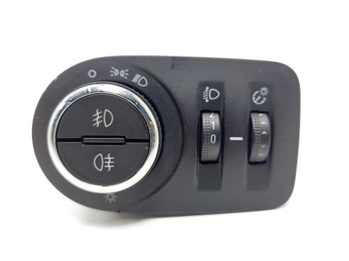 Used Headlight switch Headlight switch OPEL CORSA E (X15) 1.3 CDTI (08, 68) (95 hp) 19763944 19763944