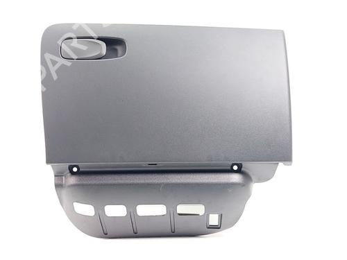 Used Glove box VOLVO XC40 (536) D3 (150 hp) 28977213