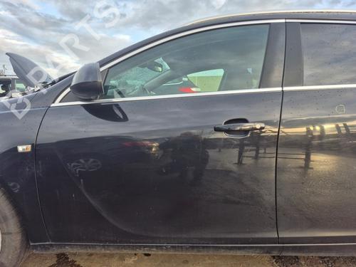 Used Left front door OPEL INSIGNIA A Sports Tourer (G09) 1.6 Turbo (35) (180 hp) 31127923