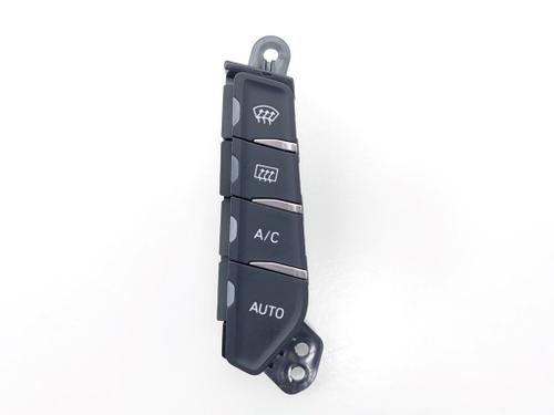 switch-lynk-co-01-phev-8890493657-2017-19764560 main image