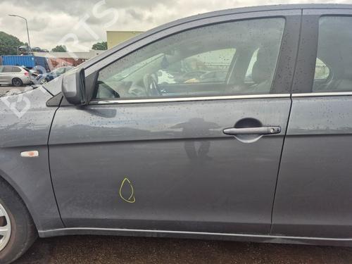Used Left front door Left front door 38958713 38958713