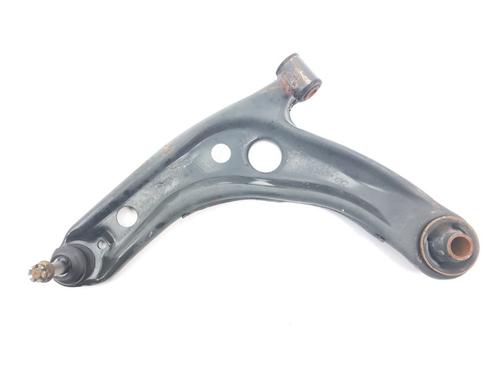 Brazo suspension delantero izquierdo TOYOTA YARIS (_P13_) 1.5 Hybrid (NHP130_, NHP130) (101 hp) 31679071