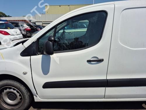 Used Left front door Left front door 36814999 36814999
