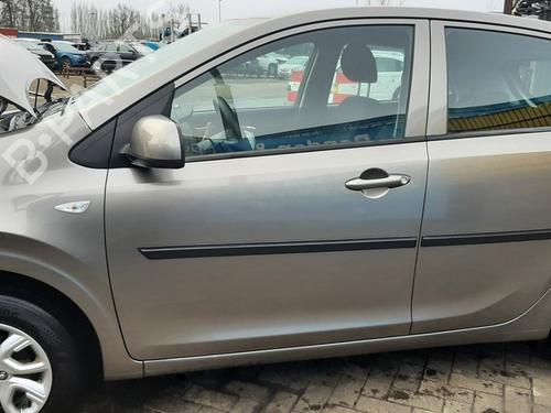 Used Left front door KIA PICANTO III (JA) 1.0 (67 hp) 31970205