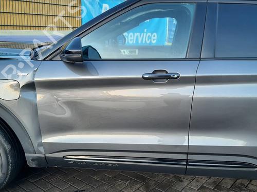 left-front-door-ford-usa-explorer-u6_-2019-31863789 main image