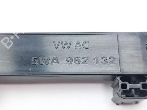 Antenne/Base AUDI A3 Sportback (8YA, 8YF) 45 TFSIe | BP35996700C140 - Image 4