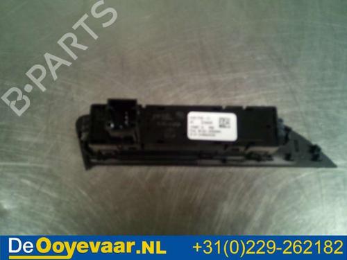 Switch BMW 3 Touring (F31) 320 i | BP23201150I30 