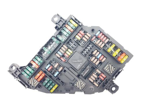 Used Fuse box BMW 6 Coupe (F13) 650 i xDrive (449 hp) 19768985