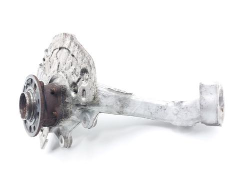 Left front steering knuckle MERCEDES-BENZ C-CLASS (W205) C 300 e 4-matic (205.054) | BP27361975M25 