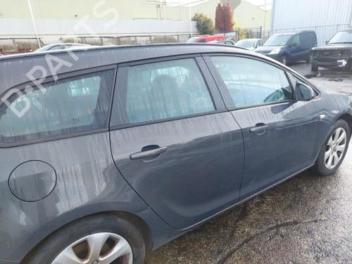 Used Right rear door Right rear door OPEL ASTRA J Sports Tourer (P10) 1.7 CDTI (35) (110 hp) 40503488 40503488