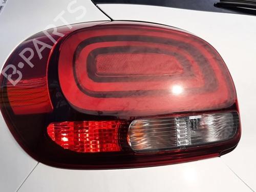 Used Left taillight CITROËN C3 III (SX) 1.2 THP 110 (SXHNPS, SXHNZT, SXHNZ6) (110 hp) 29214397