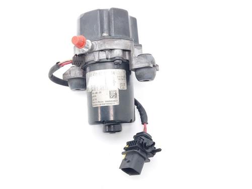 vacuum-pump-mercedes-benz-c-class-w205-2013-2014-2015-2016-2017-2018-2019-2020-2021-2022-2023-29511960 main image