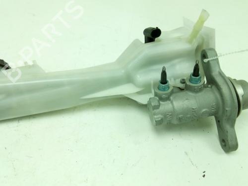 Brake master cylinder BMW 2 Gran Tourer (F46) 218 d | BP19756588M77 
