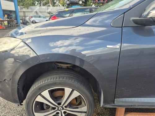 Used Left front fenders Left front fenders RENAULT MEGANE III Grandtour (KZ0/1) 1.4 TCe (KZ0F, KZ1V) (130 hp) 40503650 40503650