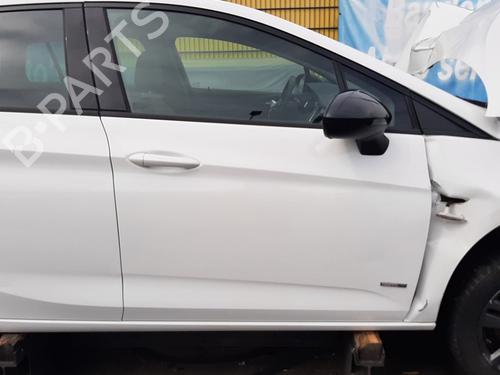 Used Right front door Right front door 38753689 38753689