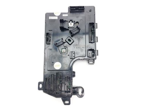 control-unit-tesla-model-3-5yj3-2017-26667974 main image