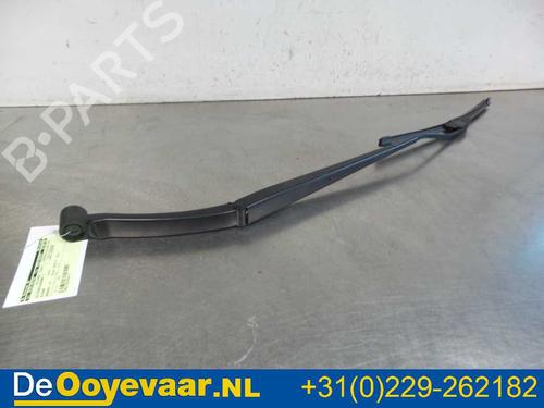 Used Front windshield wiper arm NISSAN QASHQAI II SUV (J11, J11_) 1.2 DIG-T (115 hp) 27887188