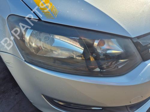 Used Right headlight Right headlight VW POLO V (6R1, 6C1) 1.2 TDI (75 hp) 39561944 39561944