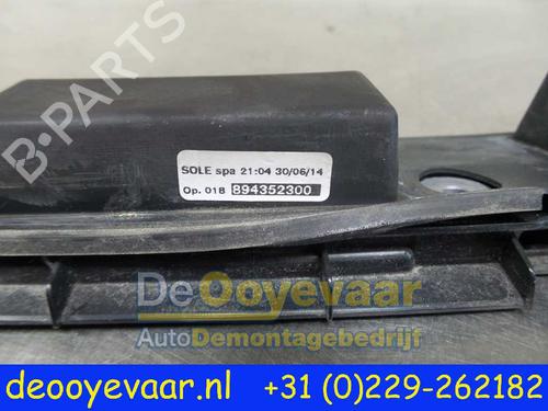 Used Tailgate handle LAND ROVER RANGE ROVER SPORT II (L494) 3.0 SDV6 4x4 (249 hp) 24016304