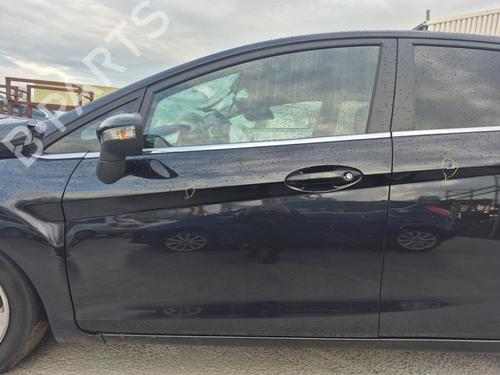 Used Left front door FORD FIESTA VI (CB1, CCN) 1.6 TDCi (95 hp) 31075881