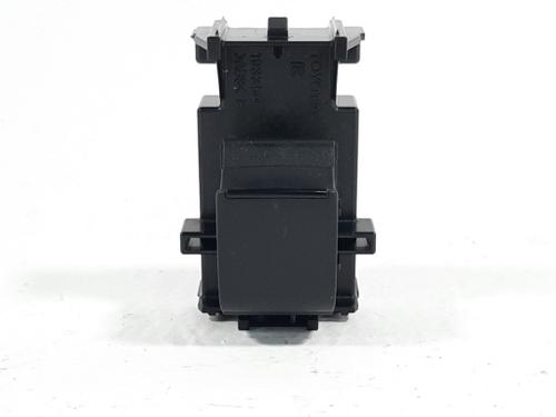 Used Switch Switch TOYOTA YARIS (_P21_, _PA1_, _PH1_) 1.5 Hybrid (MXPH10, MXPH11) (116 hp) 19753382 19753382