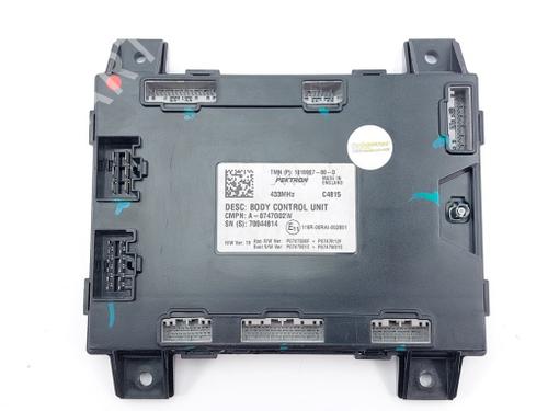 Used Control unit Control unit TESLA MODEL S (5YJS) 85D AWD (525 hp) 32274816 32274816